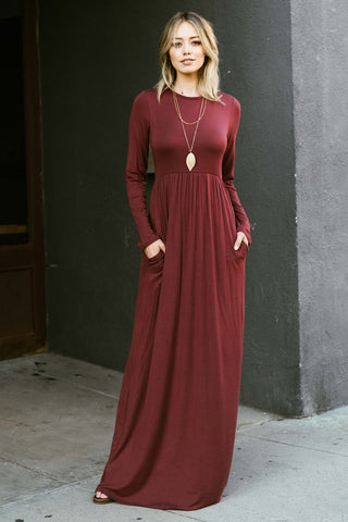 solid maxi dress with long sleeves, elasticized waist and pockets